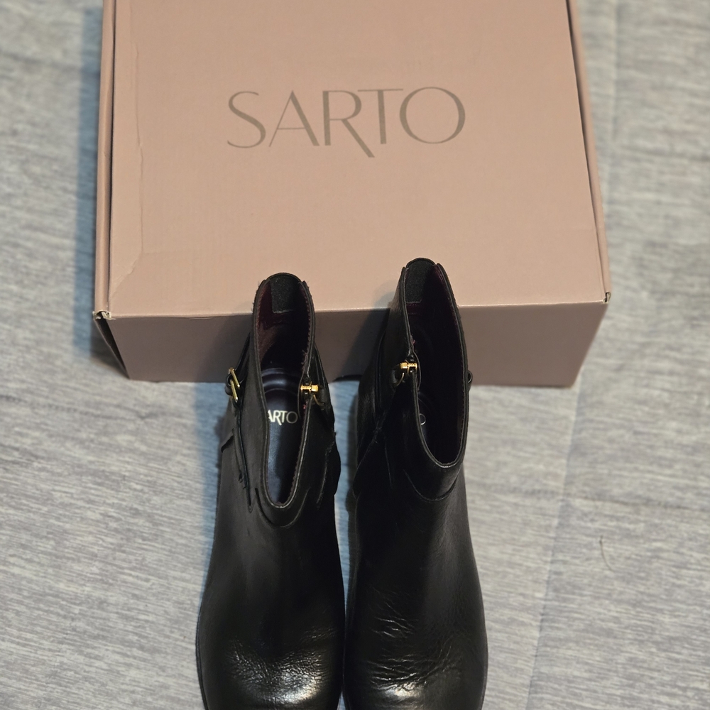 SARTO By Franco Sarto Black Ankle Booties